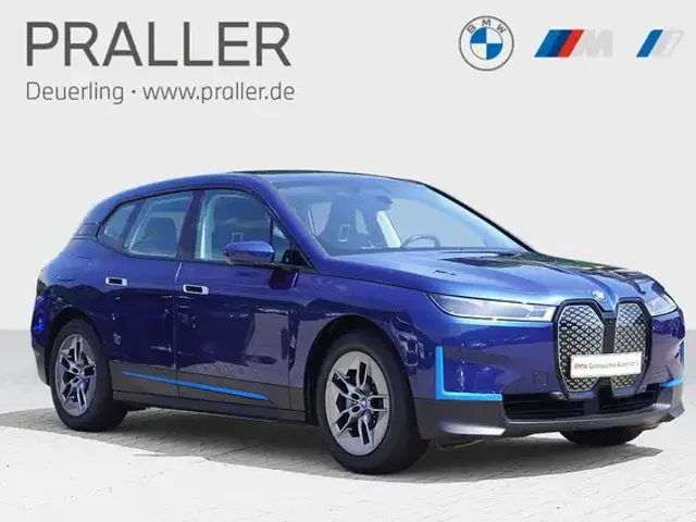 BMW iX