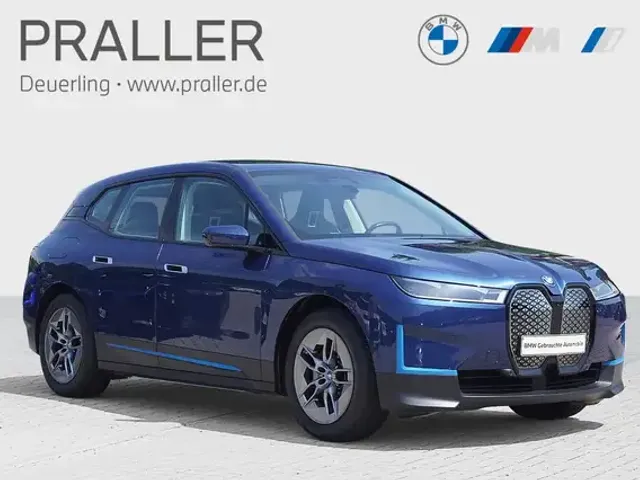 BMW iX