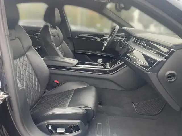 Audi S8
