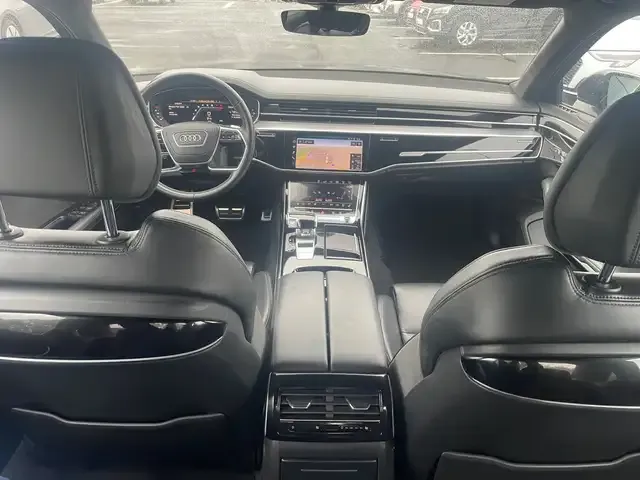 Audi S8