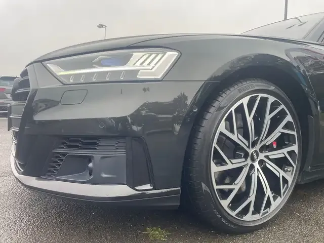 Audi S8