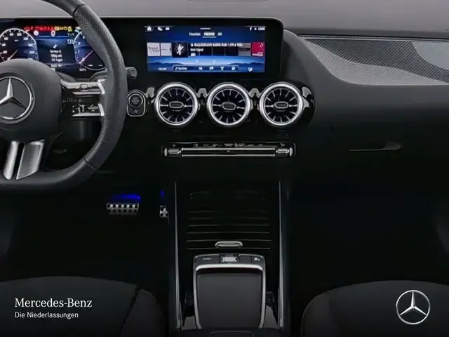Mercedes-Benz GLA 220