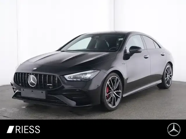 Mercedes-Benz CLA 35 AMG
