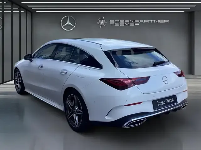 Mercedes-Benz CLA 200
