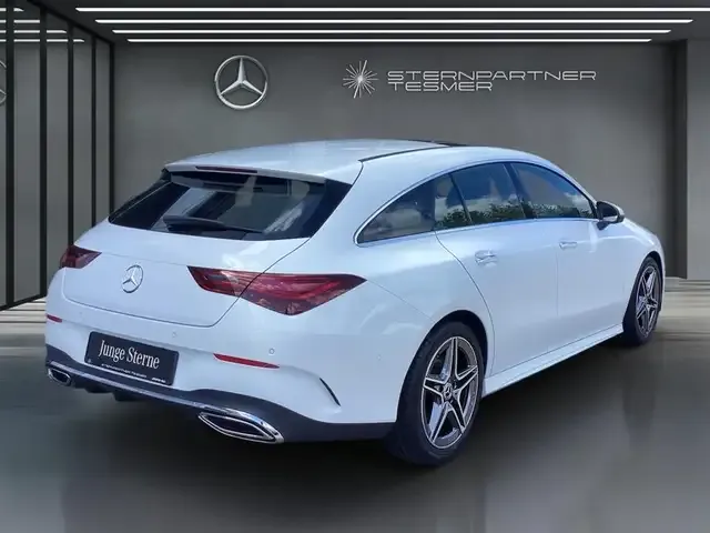 Mercedes-Benz CLA 200