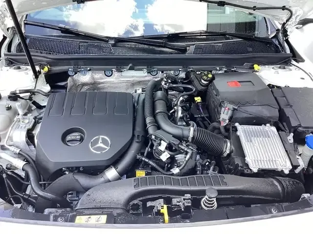 Mercedes-Benz CLA 200