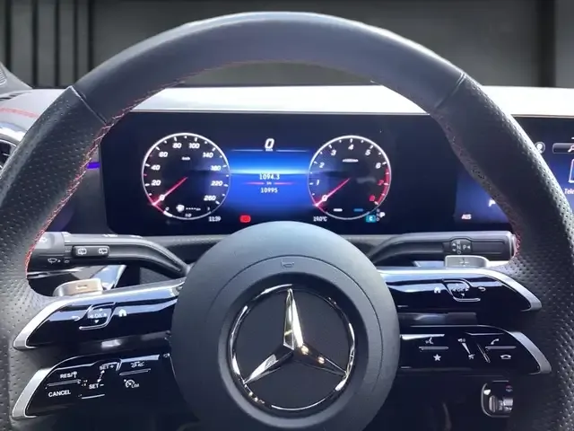 Mercedes-Benz CLA 200