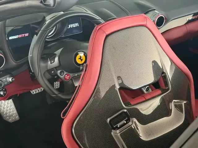 Ferrari 812