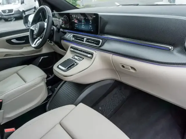 Mercedes-Benz V 250