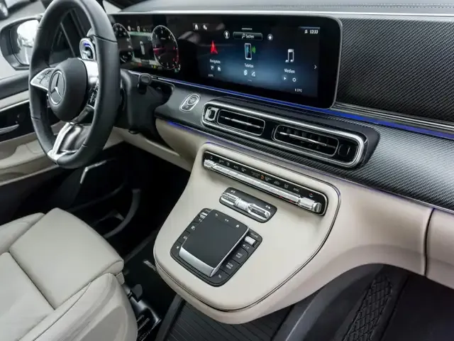 Mercedes-Benz V 250