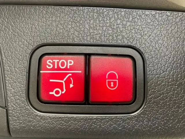 Mercedes-Benz GLB 220