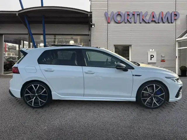 Volkswagen Golf R