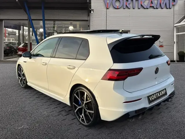 Volkswagen Golf R