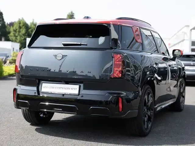MINI John Cooper Works Countryman
