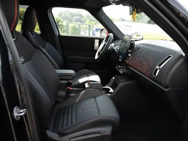 MINI John Cooper Works Countryman
