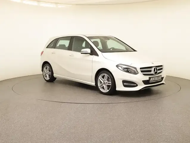 Mercedes-Benz B 200