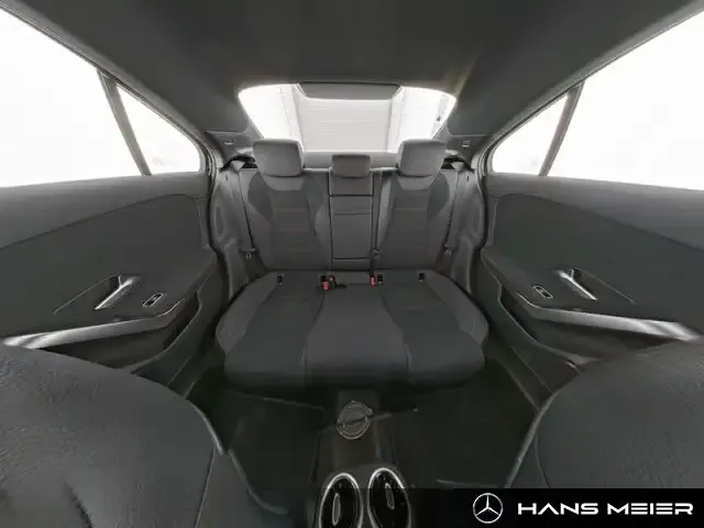 Mercedes-Benz A 220