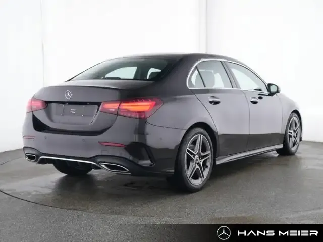 Mercedes-Benz A 220