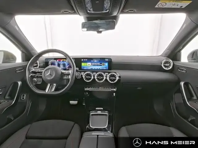 Mercedes-Benz A 220