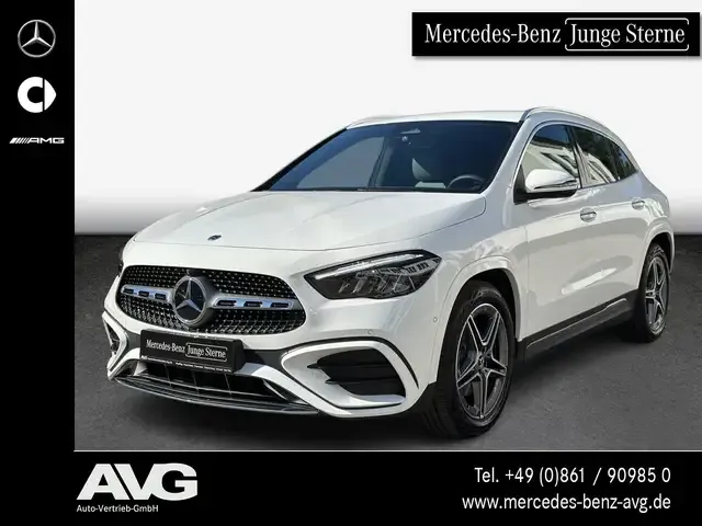 Mercedes-Benz GLA 220