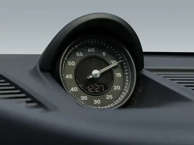 Porsche 992