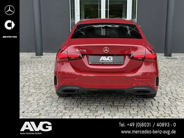 Mercedes-Benz A 200