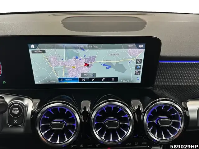 Mercedes-Benz GLB 220