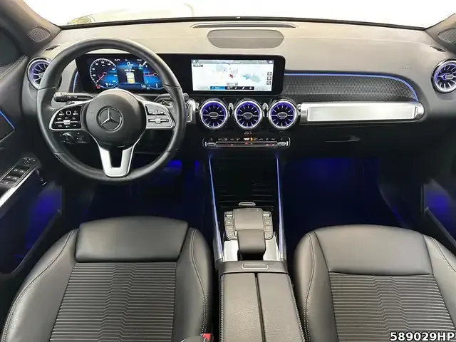 Mercedes-Benz GLB 220