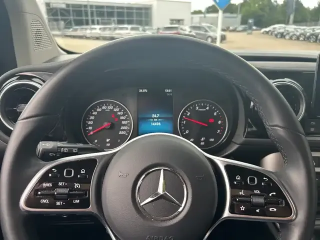 Mercedes-Benz Sonstiges