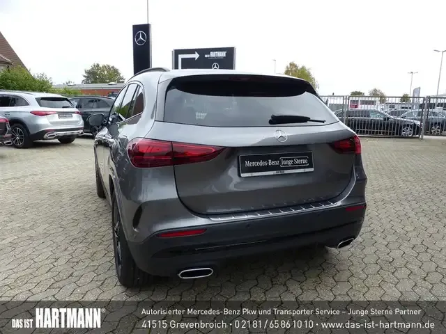 Mercedes-Benz GLA 200