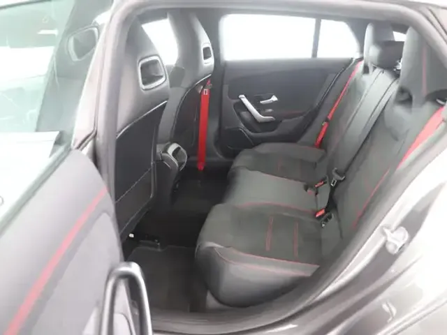 Mercedes-Benz CLA 35 AMG