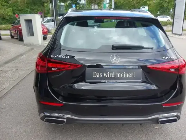 Mercedes-Benz C 220