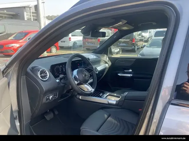 Mercedes-Benz GLB 200