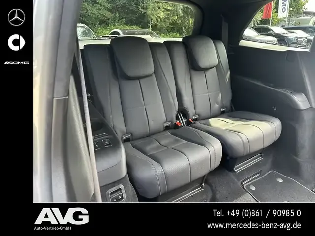 Mercedes-Benz GLS 400