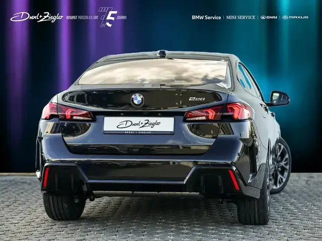 BMW 220