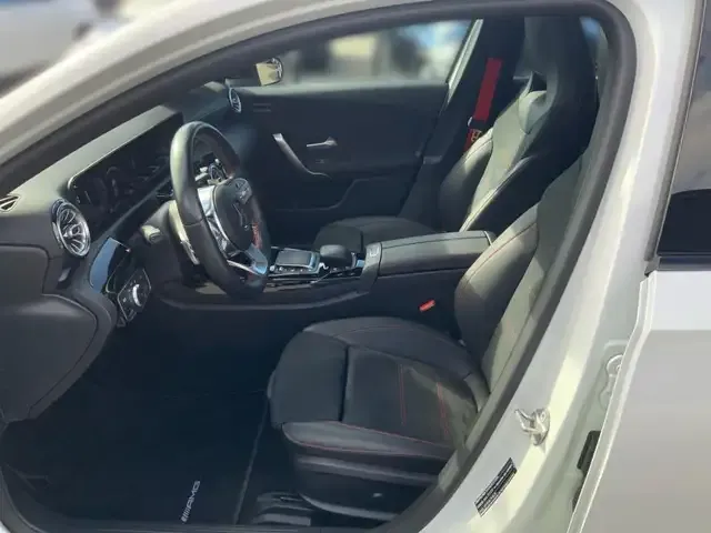 Mercedes-Benz A 45 AMG