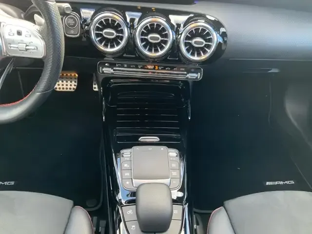 Mercedes-Benz A 45 AMG