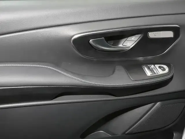 Mercedes-Benz EQV 300