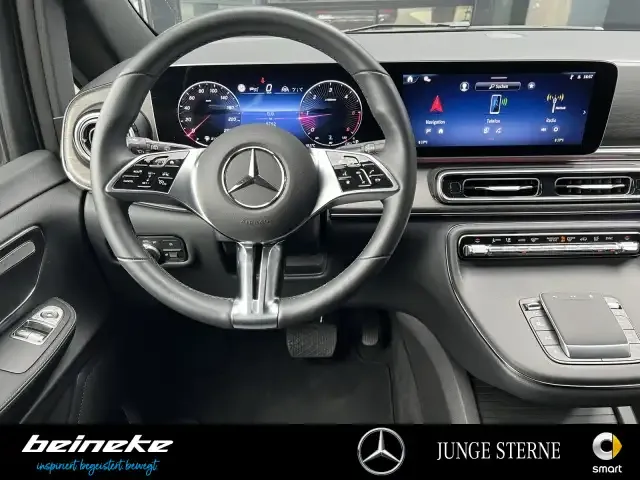 Mercedes-Benz V 250