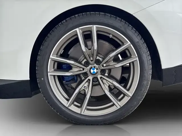 BMW 240
