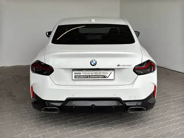 BMW 240