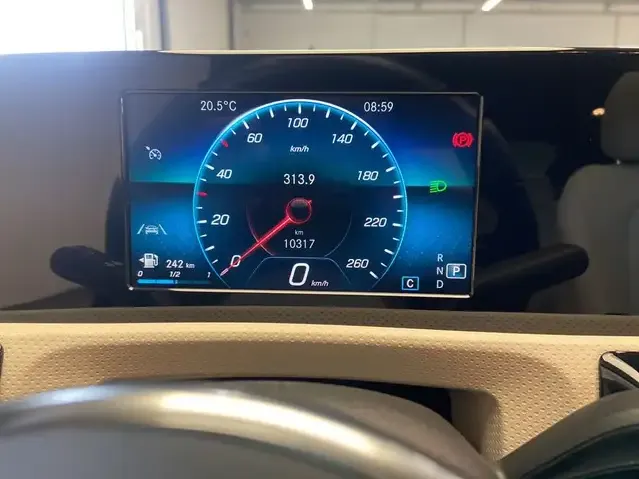 Mercedes-Benz CLA 180