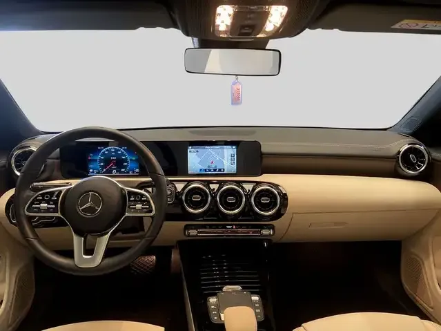 Mercedes-Benz CLA 180