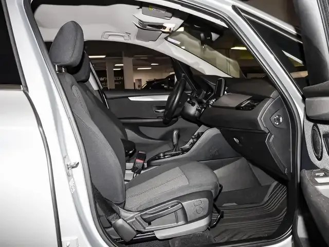 BMW 216