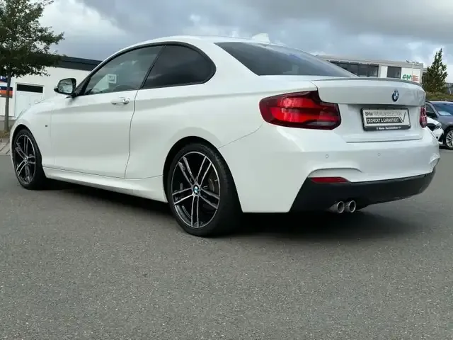 BMW 218