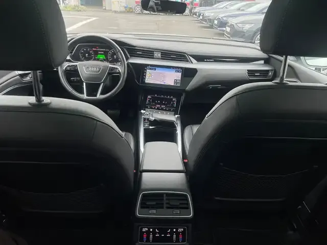 Audi Q8 e-tron