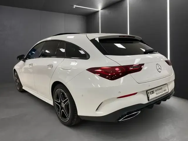 Mercedes-Benz CLA 200