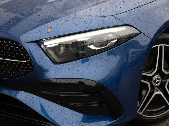Mercedes-Benz A 220