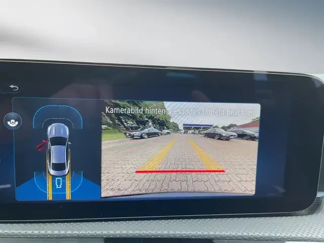 Mercedes-Benz CLA 180