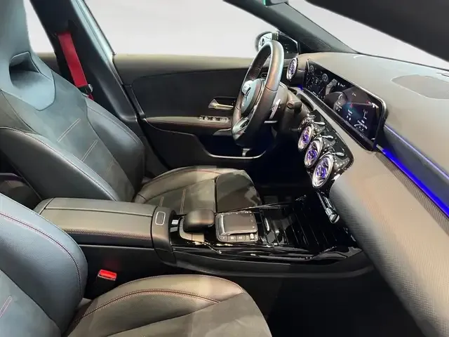 Mercedes-Benz A 35 AMG